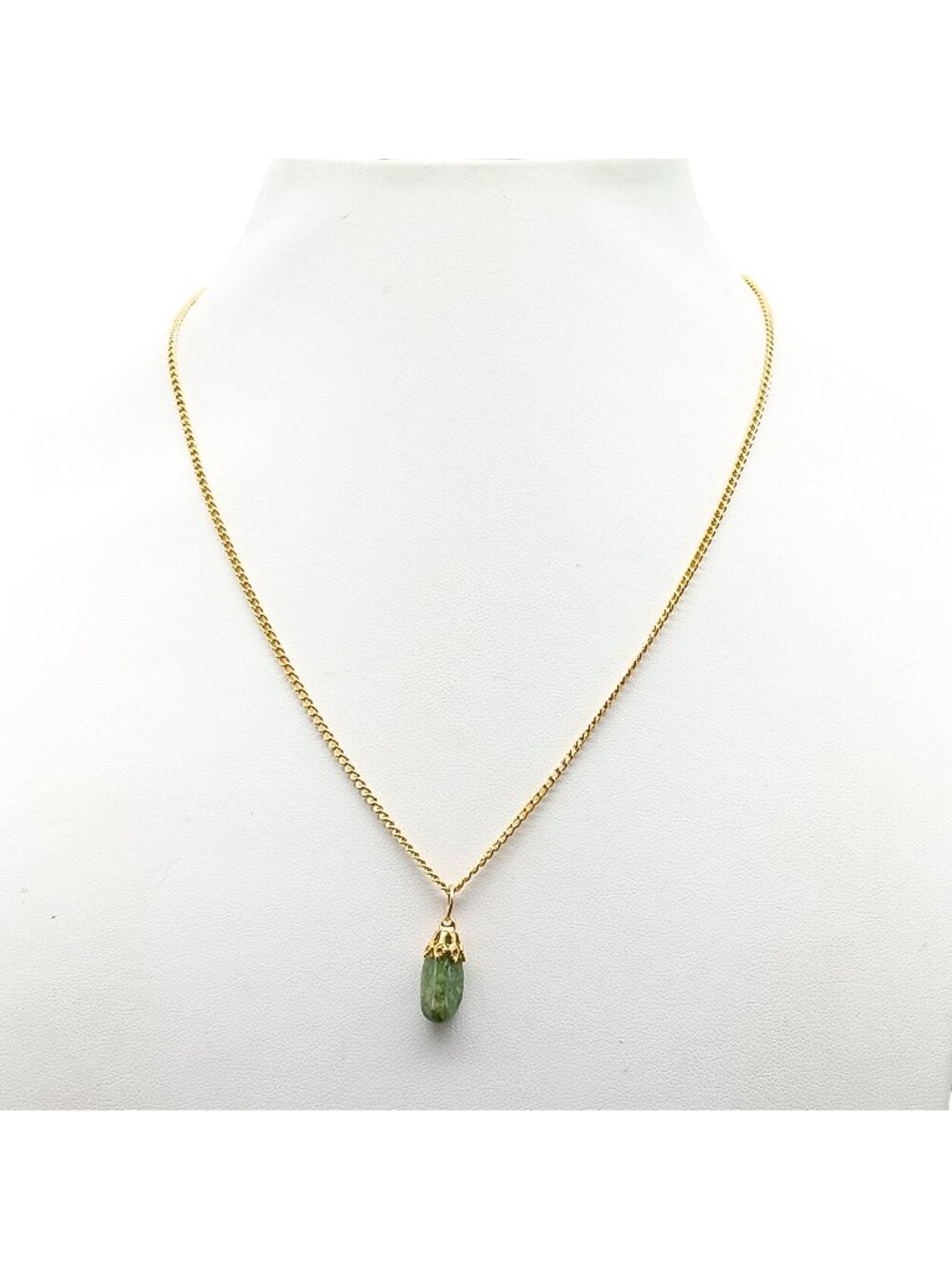 Vintage Gold-Tone Chain Necklace with Green Jadeite Stone Pendant